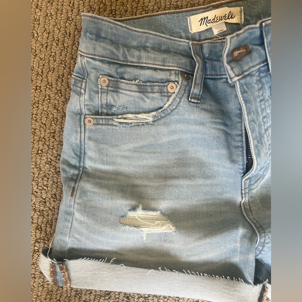 Madewell shorts, barely touched